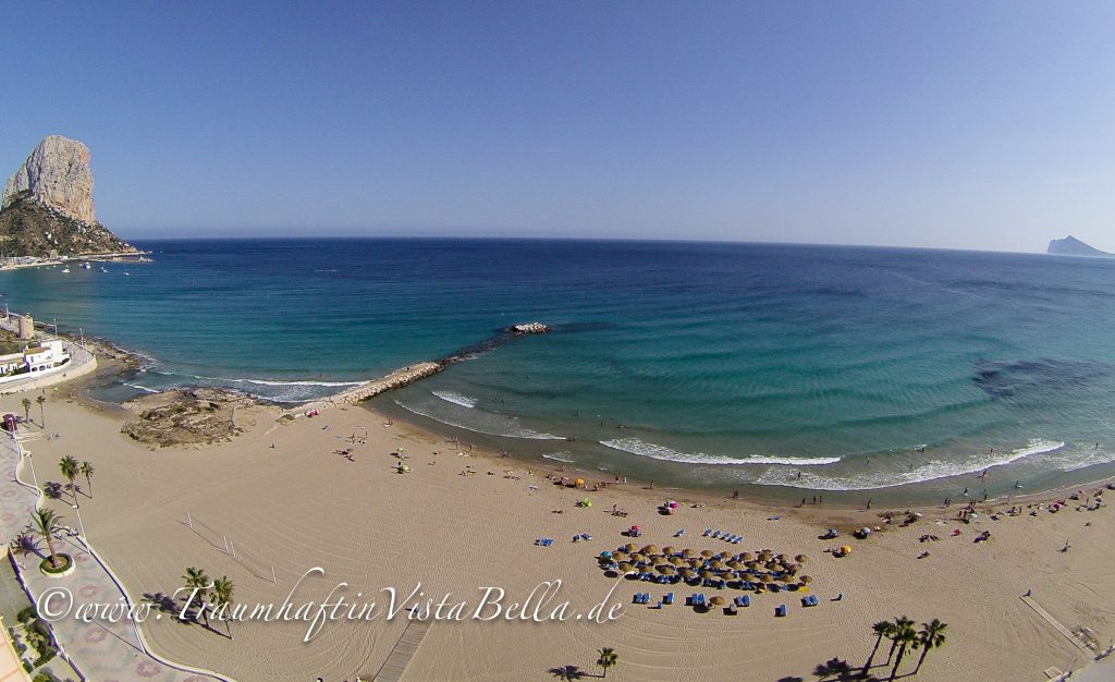 Strand Arenal in Calpe mit Meerblick und Peñón de Ifach